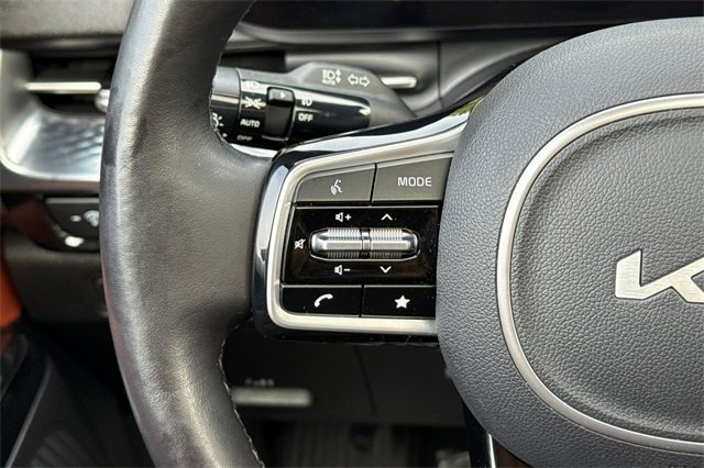 Certified 2022 Kia Carnival SX Prestige image 32