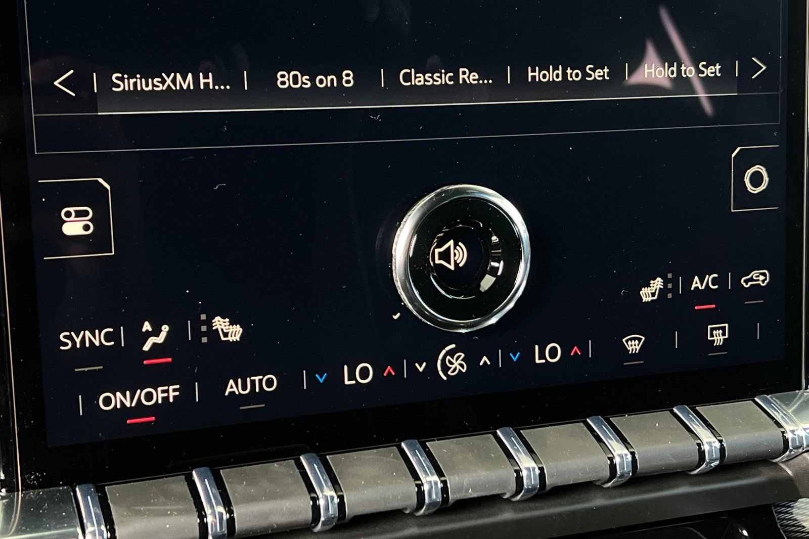 New 2026 GMC Yukon XL Elevation AWD/4WD image 19