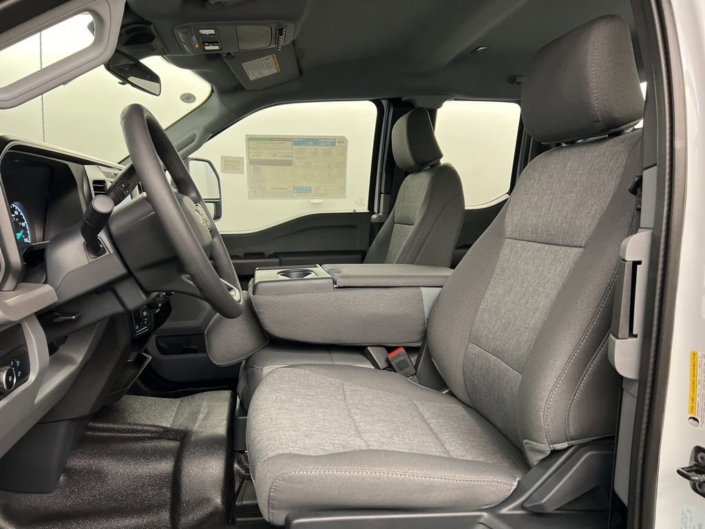 New 2026 Ford F350 XL w/ XL Chrome Package image 21