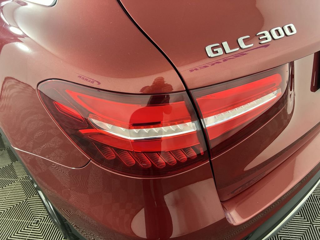 Used 2019 Mercedes-Benz GLC 300 4MATIC image 35