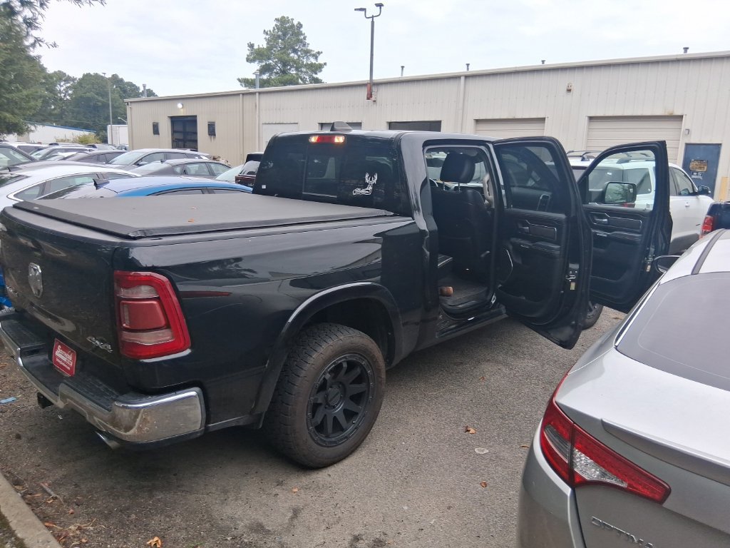Used 2022 RAM 1500 Laramie AWD/4WD image 19