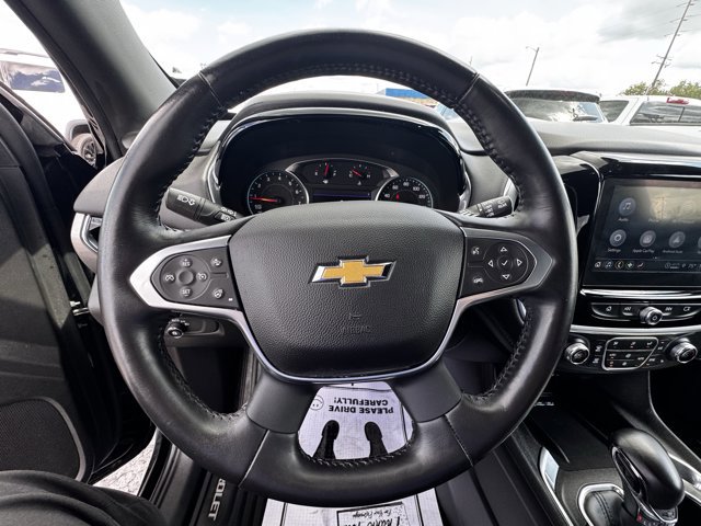 Used 2022 Chevrolet Traverse LT image 17