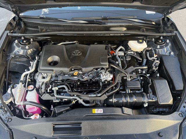 Used 2025 Toyota Camry SE w/ Convenience Package AWD/4WD image 18