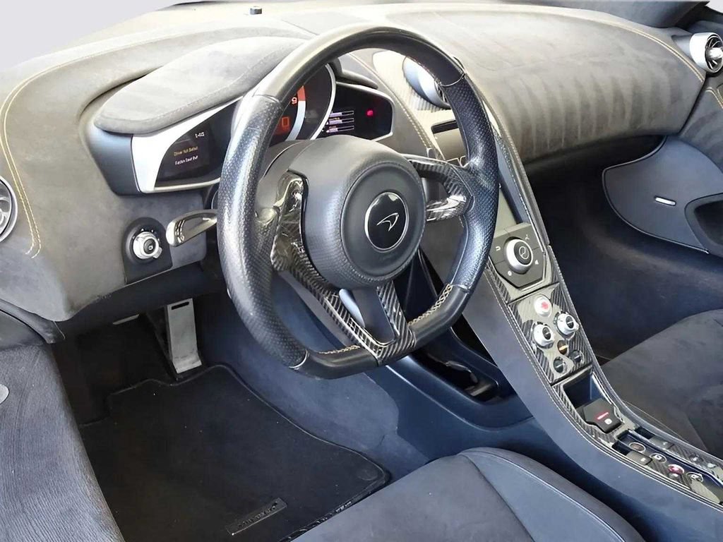 Used 2015 McLaren 650S Spider RWD image 15