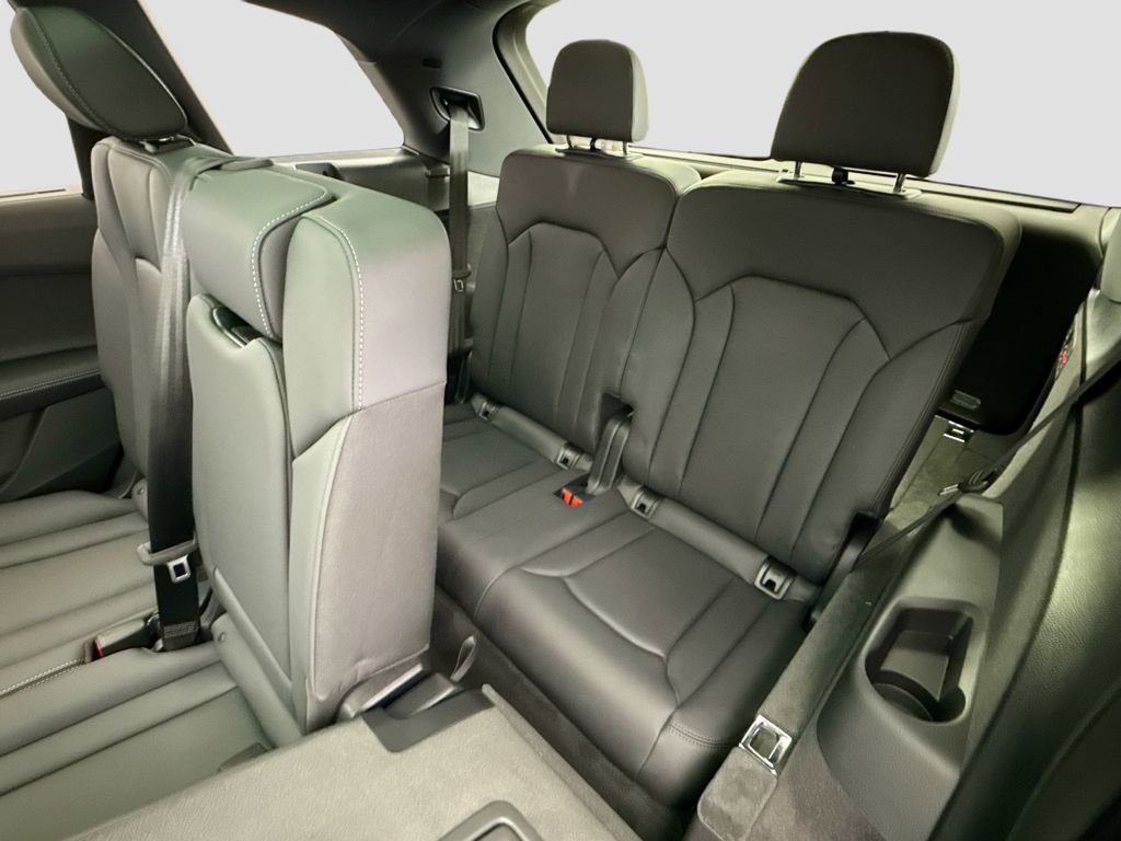 Used 2026 Audi Q7 3.0T Premium Plus AWD/4WD image 23