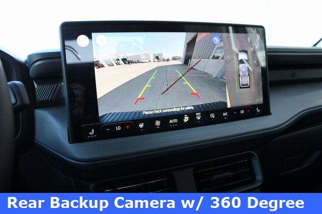 New 2025 Ford Maverick Lariat w/ Black Appearance Package image 3