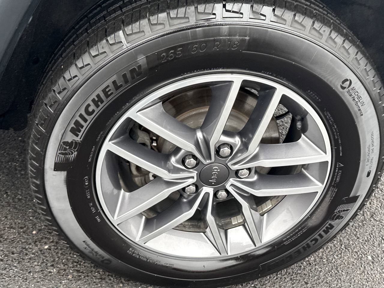 Used 2020 Jeep Grand Cherokee Limited image 11