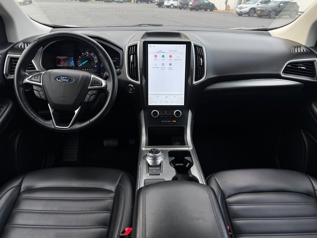 Used 2022 Ford Edge SEL image 11