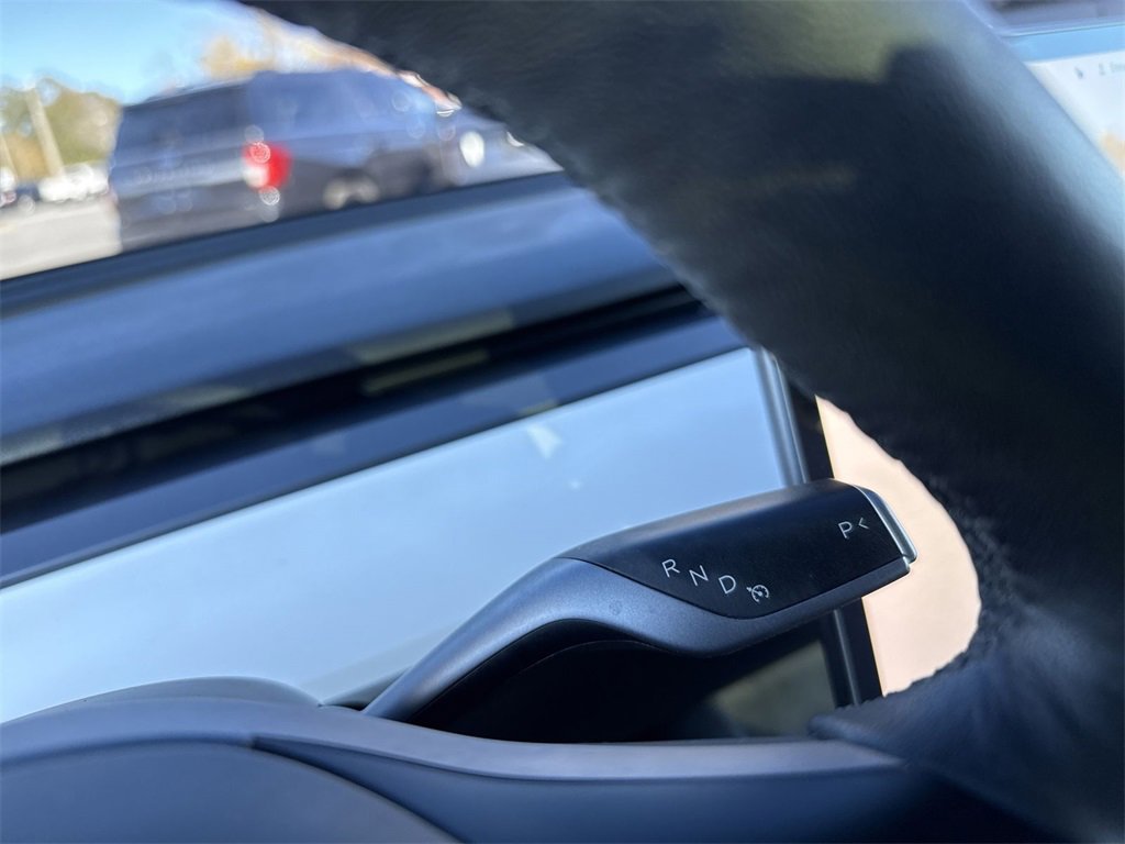Used 2023 Tesla Model Y Long Range image 17