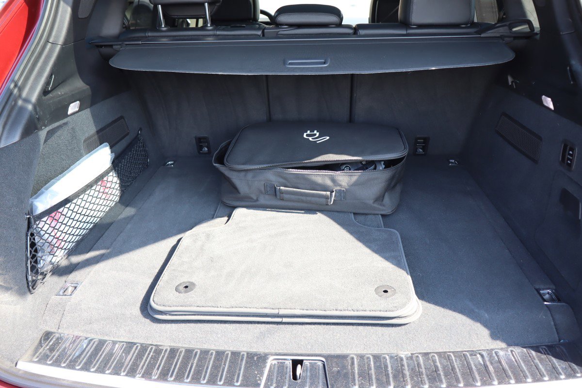 Used 2025 Porsche Cayenne Turbo AWD/4WD image 18