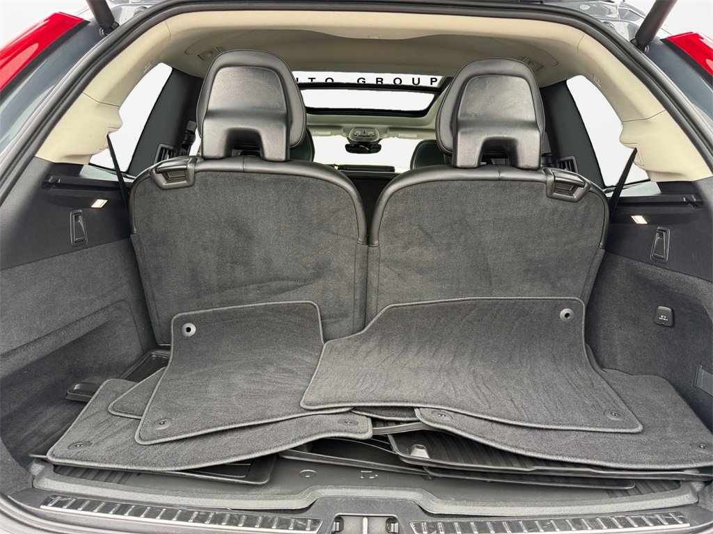 Used 2023 Volvo XC90 B5 Core w/ Climate Package image 18