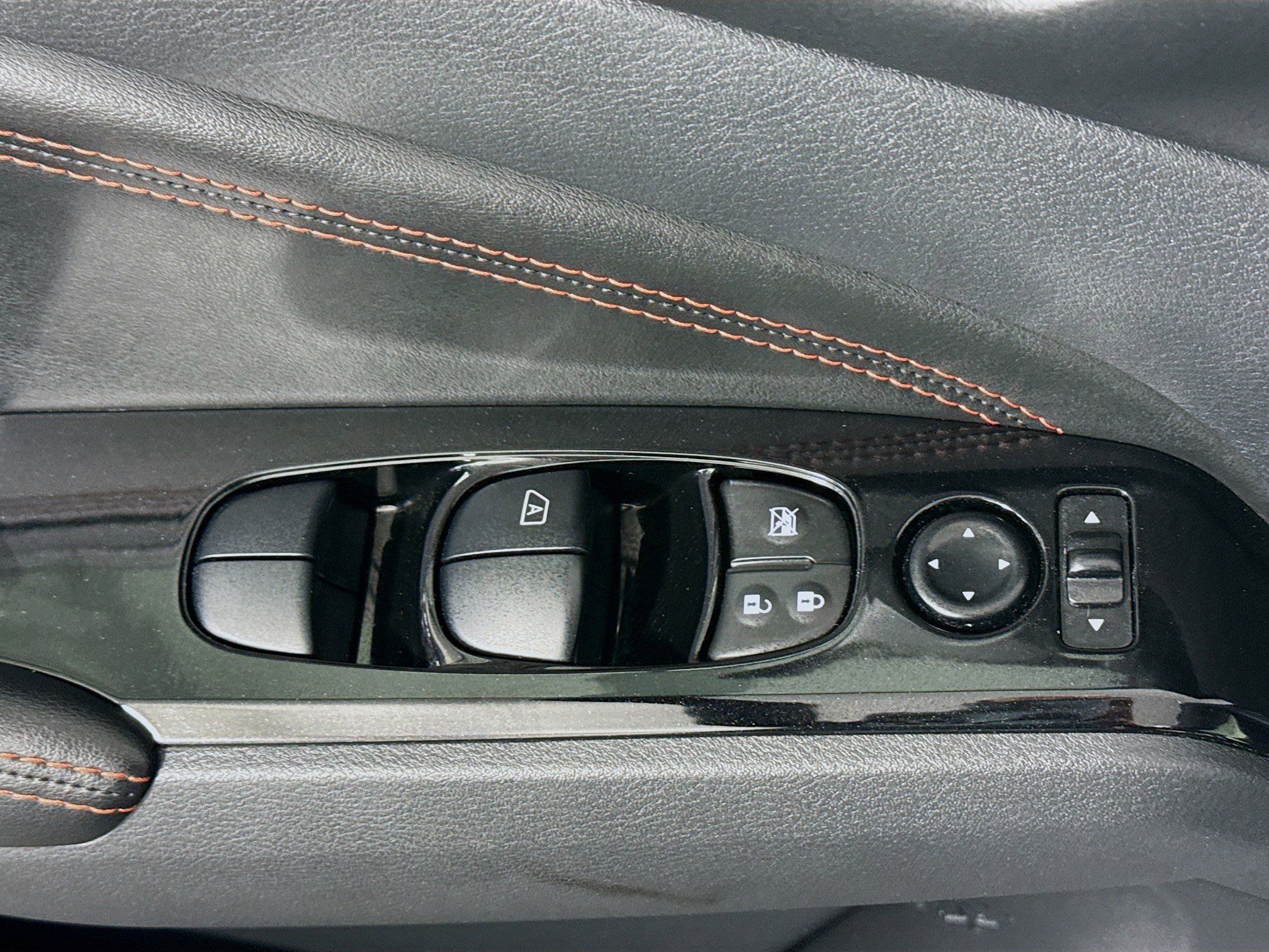 Used 2023 Nissan Altima 2.5 SR image 24