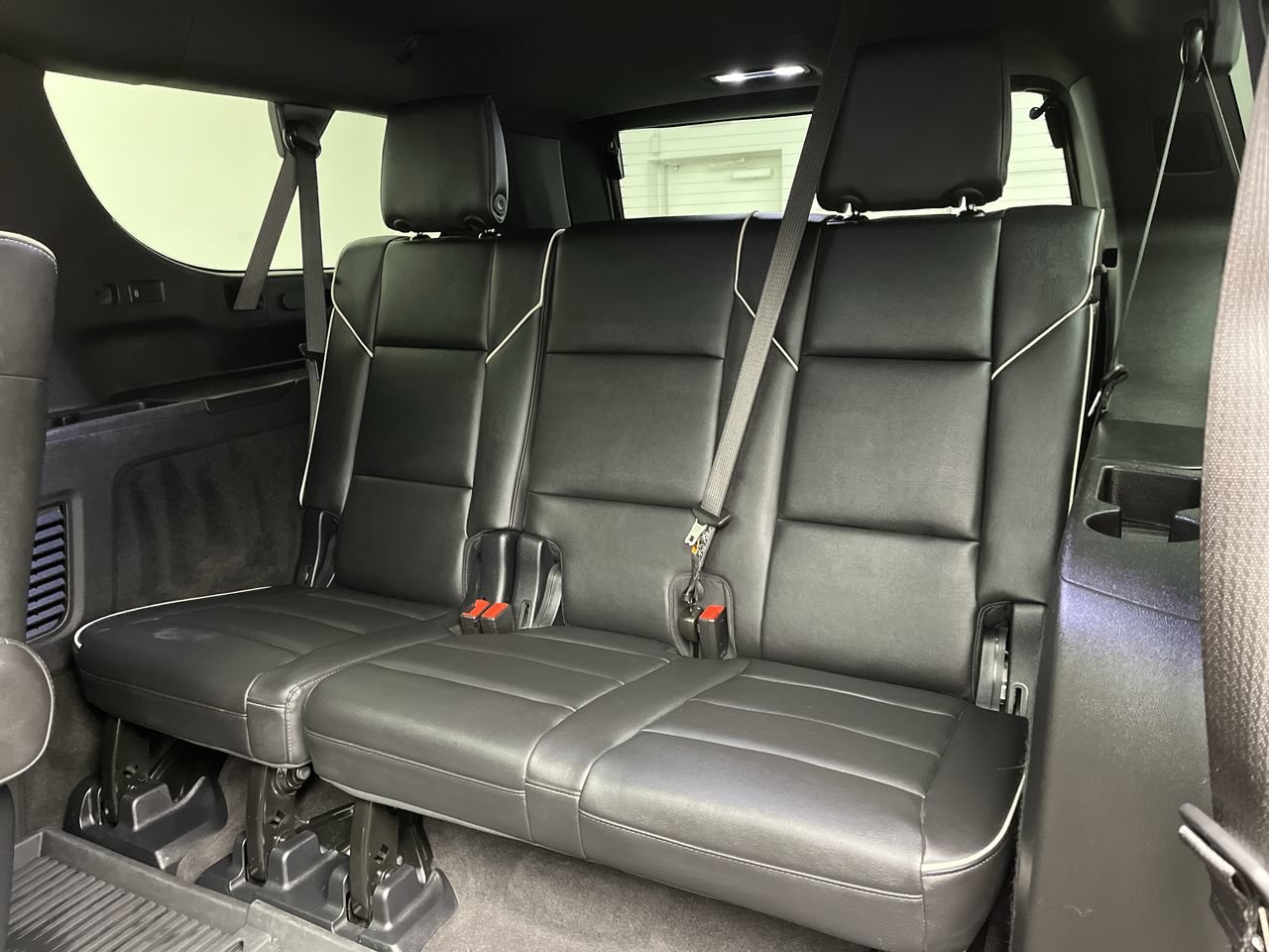 Certified 2025 Cadillac Escalade ESV Sport w/ Touring Package AWD/4WD image 17