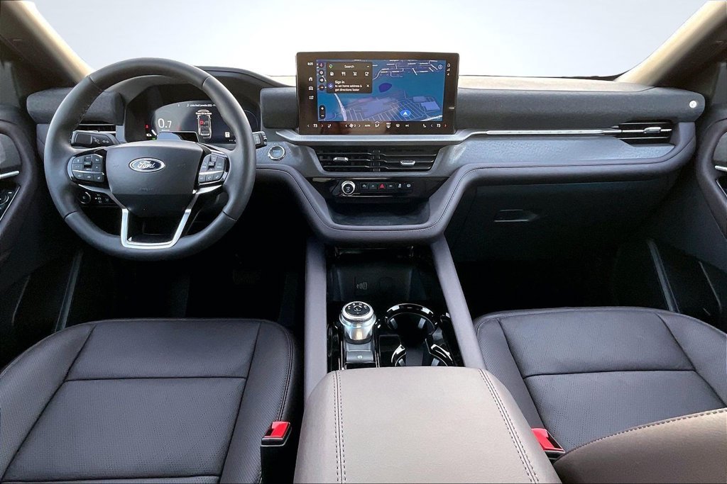 New 2026 Ford Explorer Platinum RWD image 5