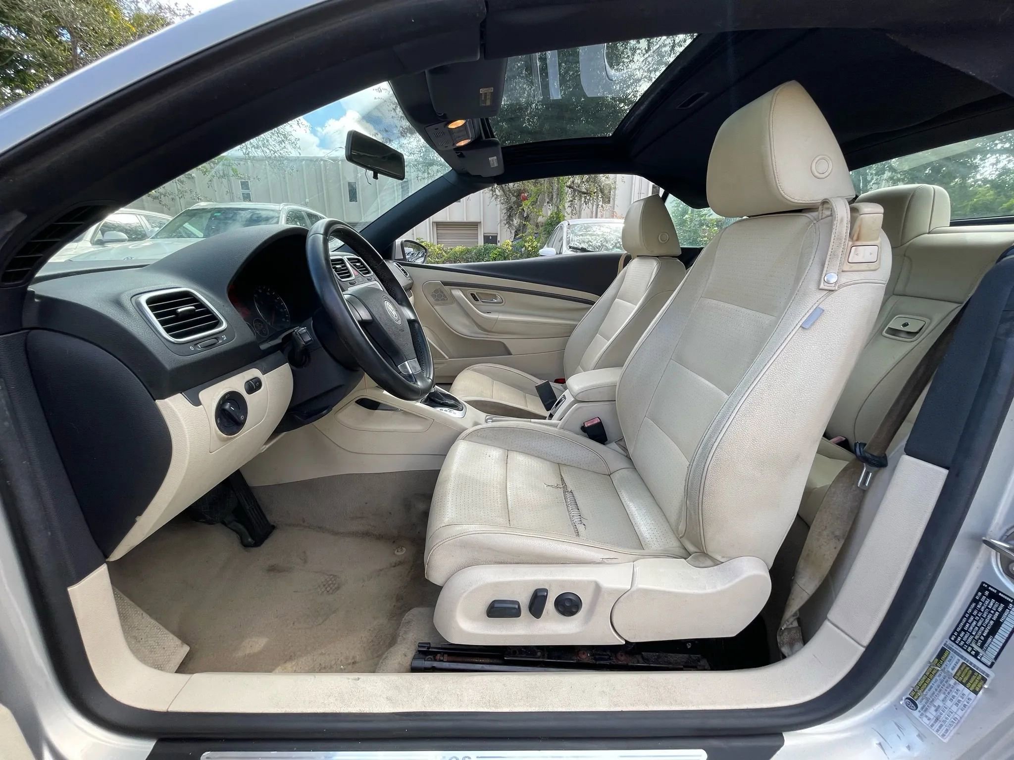 Used 2009 Volkswagen Eos Komfort image 26