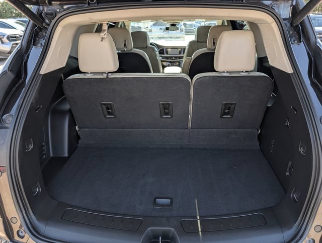Used 2018 Buick Enclave Premium w/ Experience Buick Package FWD image 29