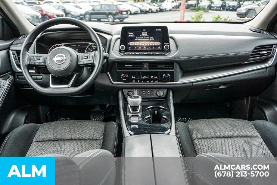 Used 2024 Nissan Rogue SV FWD image 24