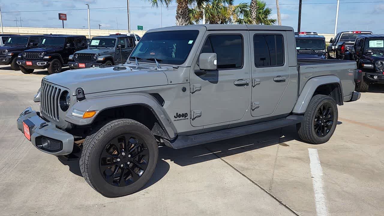 Used 2023 Jeep Gladiator Overland AWD/4WD image 4