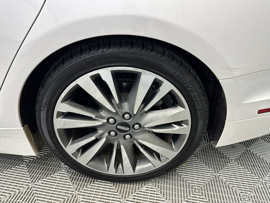 Used 2017 Lincoln MKZ Reserve FWD image 20