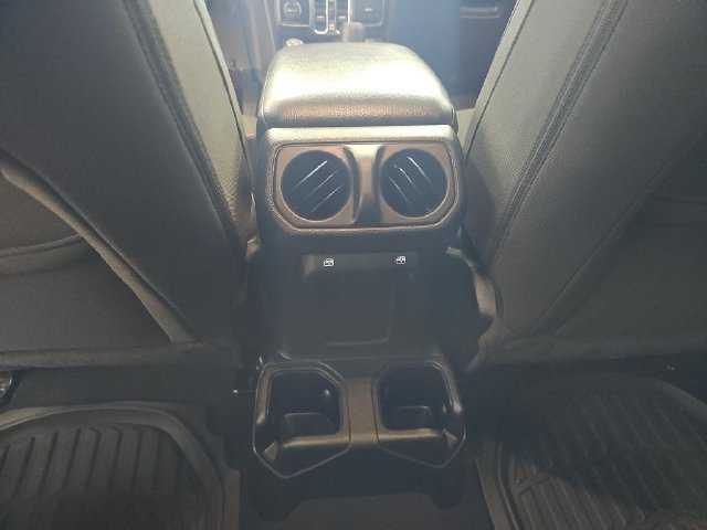 Used 2022 Jeep Gladiator Sport AWD/4WD image 38