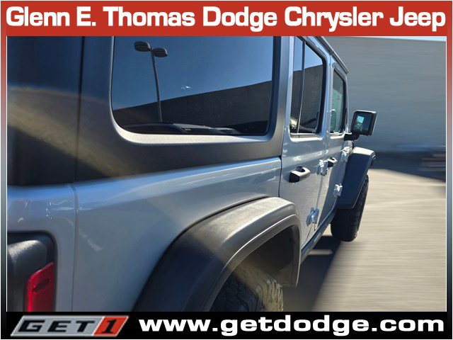 Used 2024 Jeep Wrangler Willys image 12
