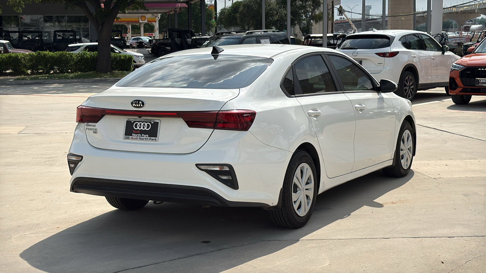 Used 2020 Kia Forte Sedan FWD image 3