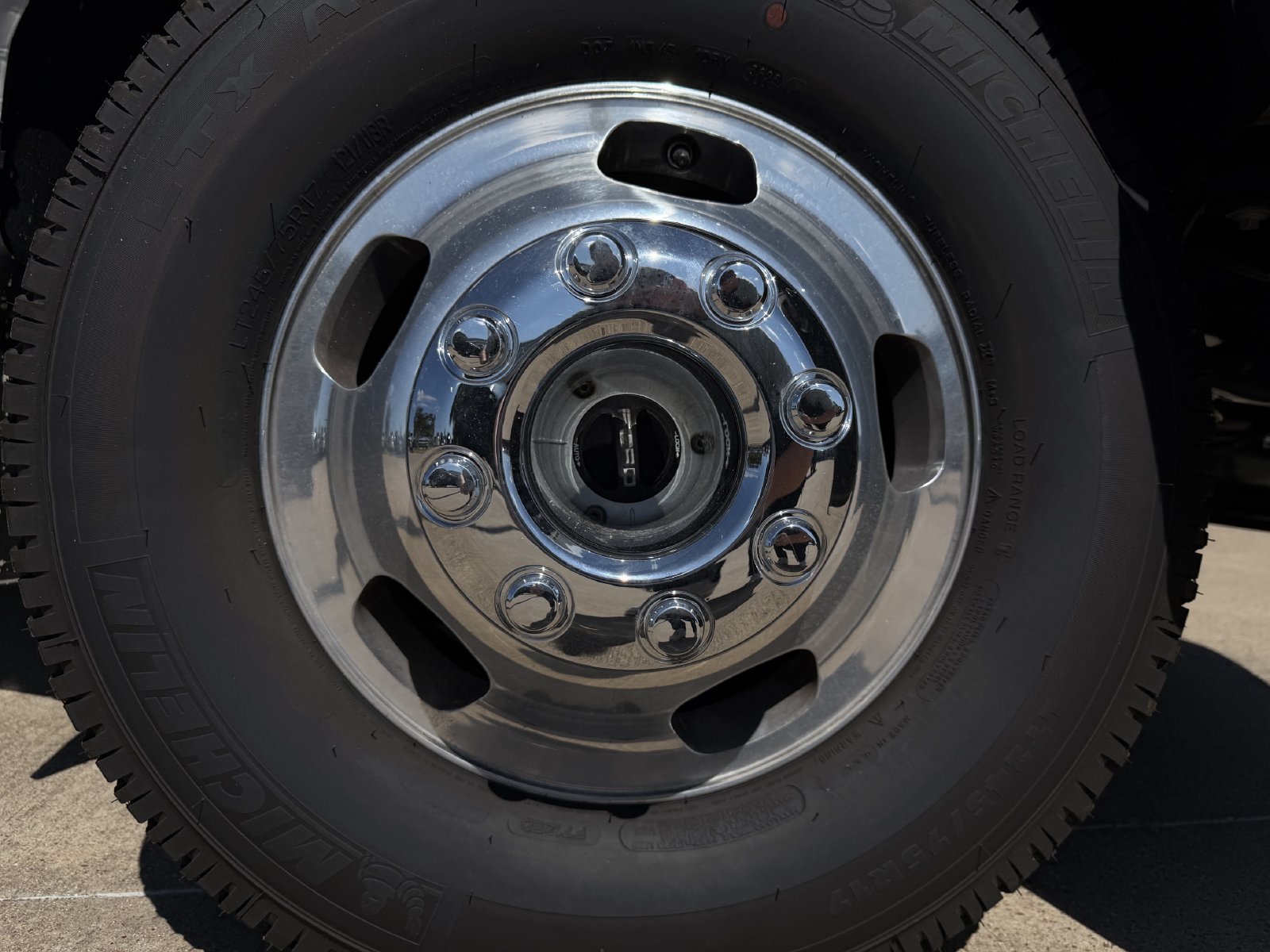 New 2026 Ford F350 Platinum AWD/4WD image 8