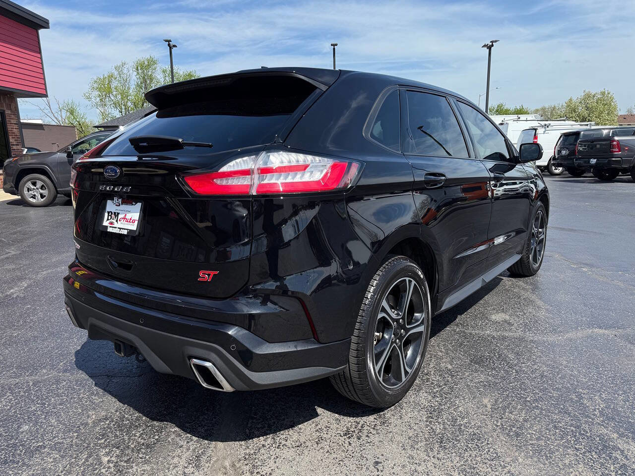 Used 2021 Ford Edge ST image 7