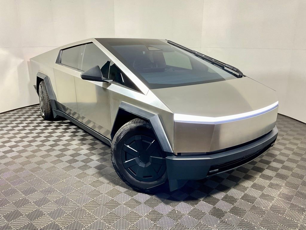 Used 2024 Tesla Cybertruck AWD Crew Cab image 5