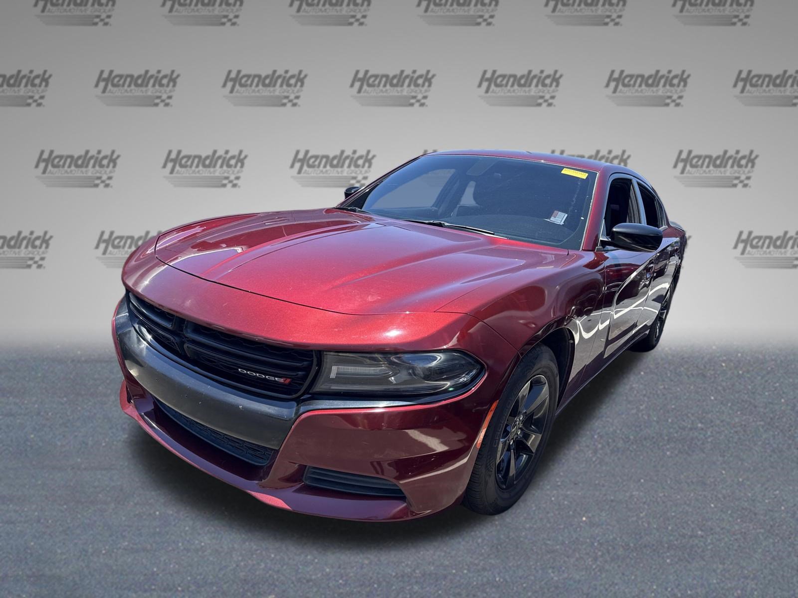 Used 2019 Dodge Charger SXT w/ Blacktop Package RWD image 5