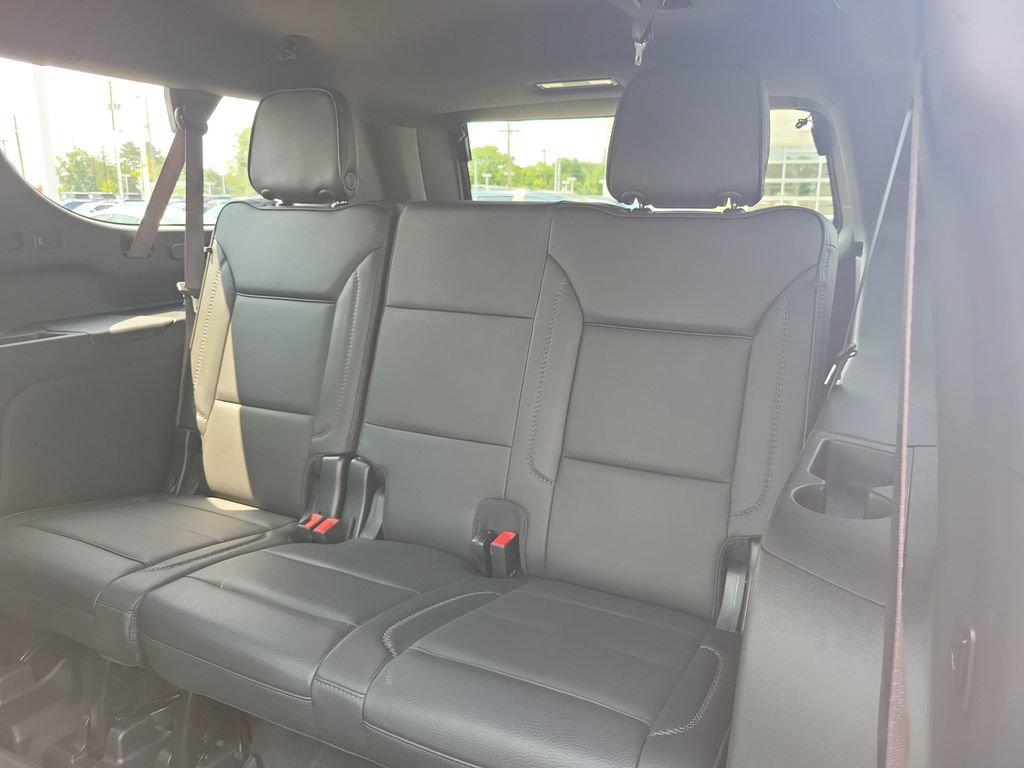 Used 2023 GMC Yukon XL Denali w/ Denali Reserve Package AWD/4WD image 13
