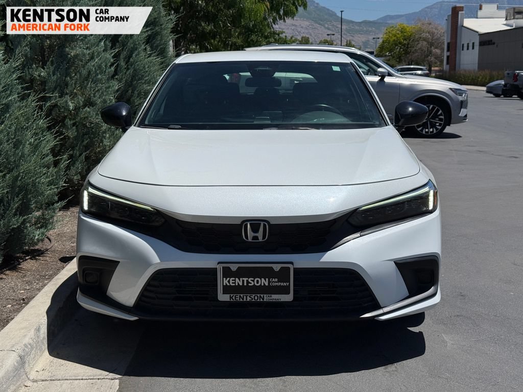 Used 2023 Honda Civic Sport image 2
