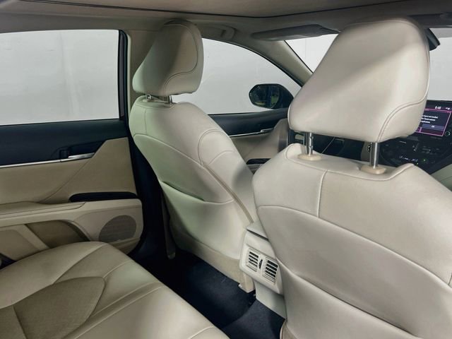 Used 2021 Toyota Camry XLE FWD image 8