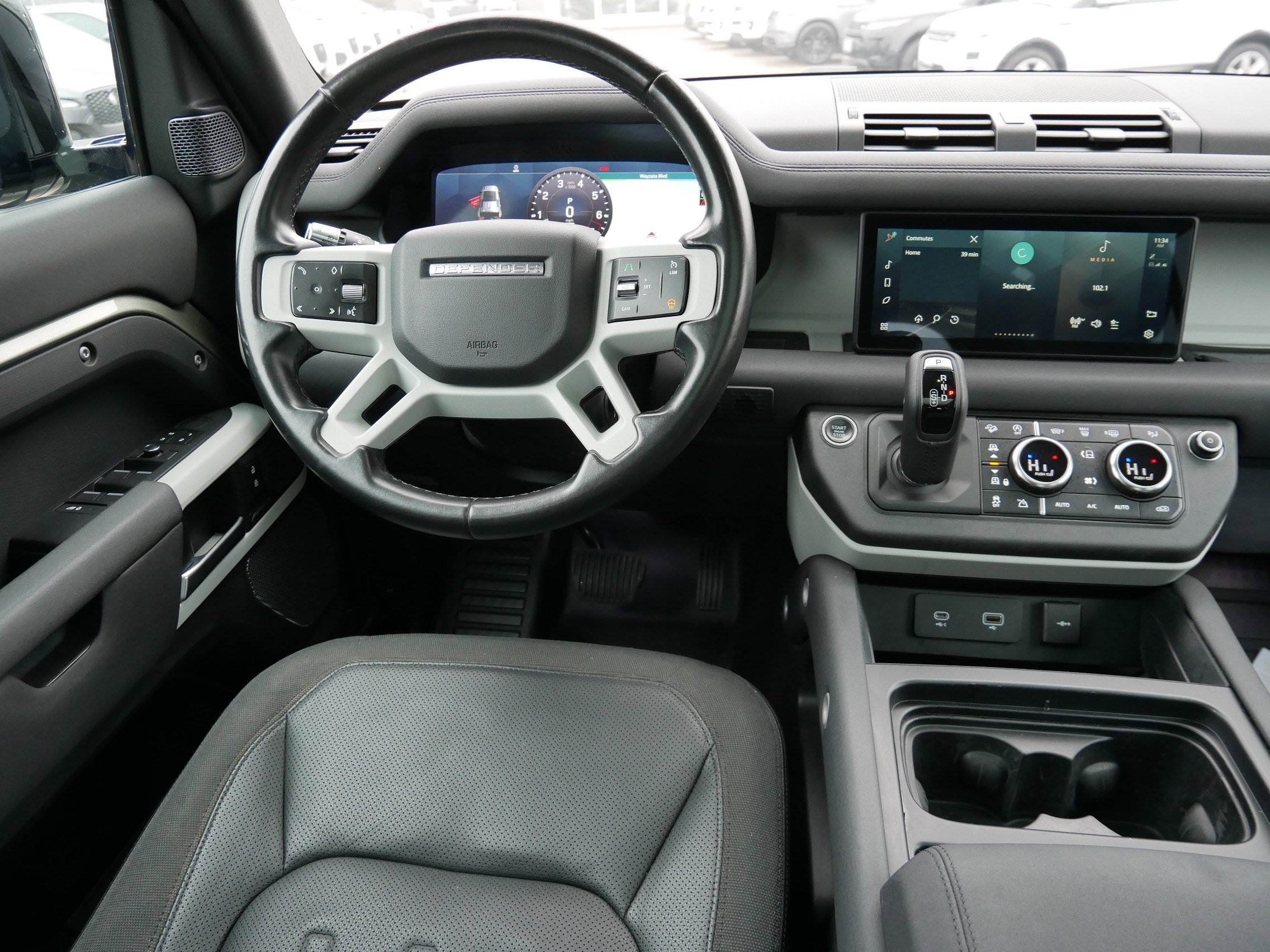 Used 2020 Land Rover Defender 110 SE image 19