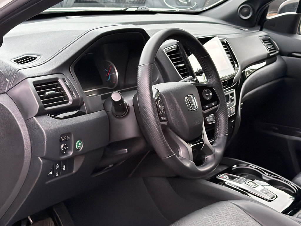 Used 2020 Honda Passport Touring image 16
