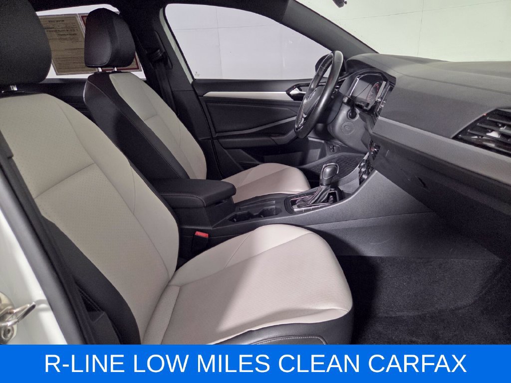 Used 2021 Volkswagen Jetta R-Line w/ R-Line Cold Weather Package FWD image 31