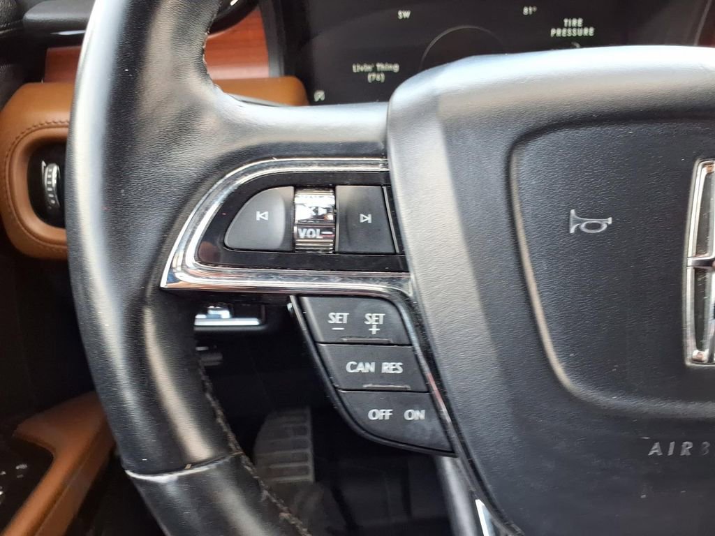 Used 2022 Lincoln Nautilus Reserve FWD image 17
