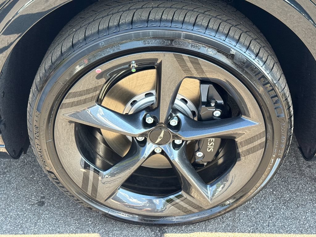 New 2027 Genesis GV70 2.5T Sport Prestige AWD/4WD image 11