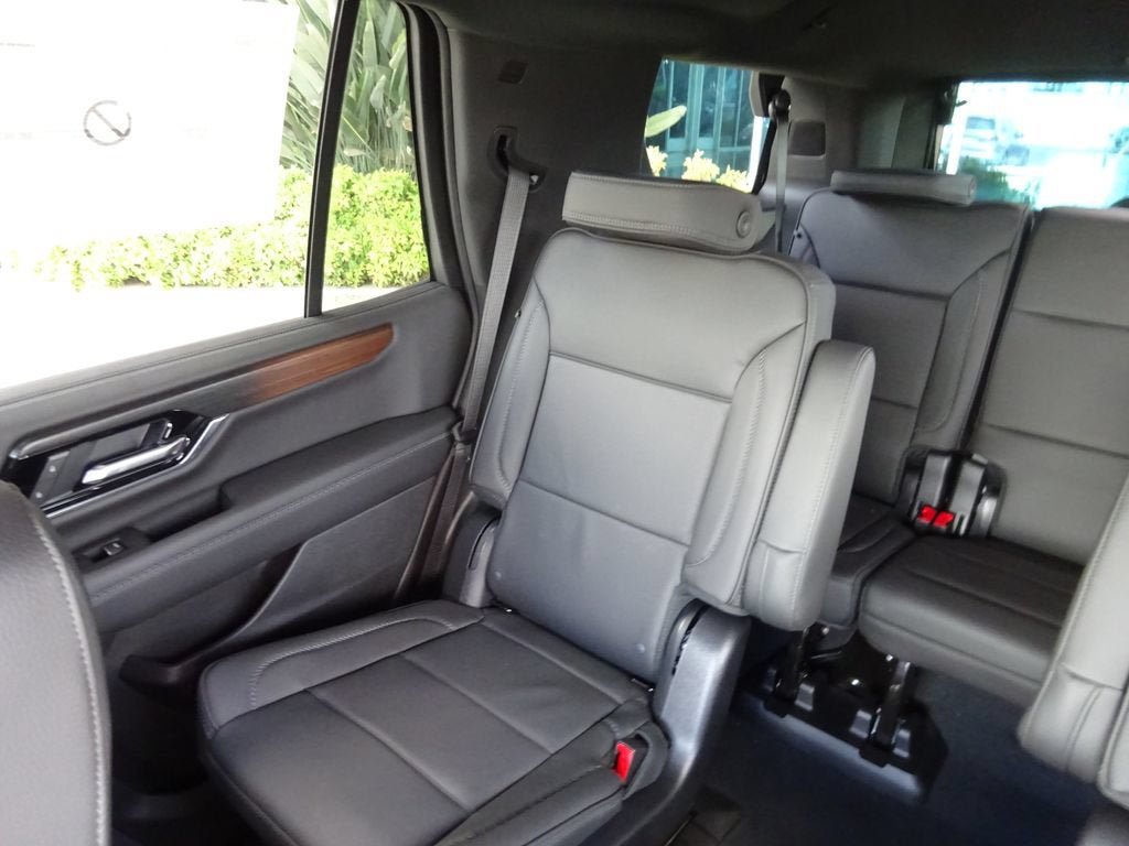 New 2026 GMC Yukon Denali AWD/4WD image 13