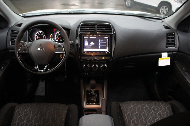New 2026 Mitsubishi Outlander Sport LE AWD/4WD image 20