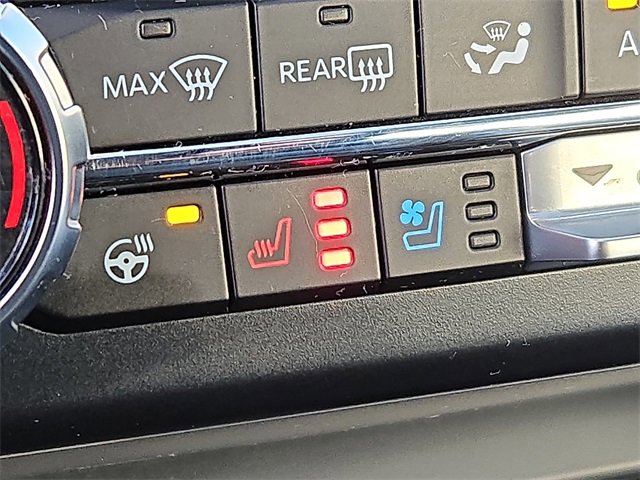 Used 2024 Ford F350 Limited image 26