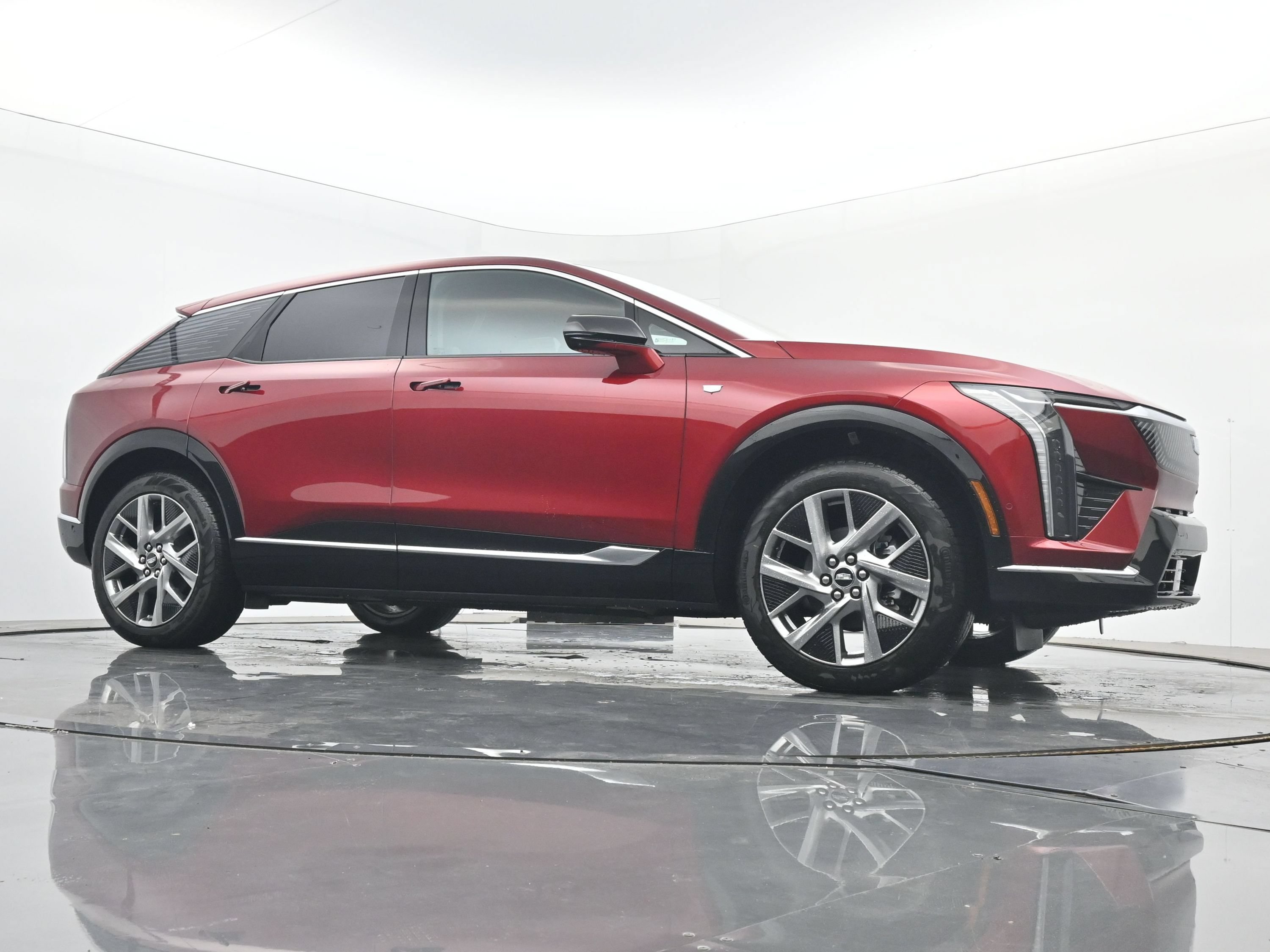 New 2026 Cadillac Optiq Luxury 1 w/ LPO, Floor Liner Package AWD/4WD image 21
