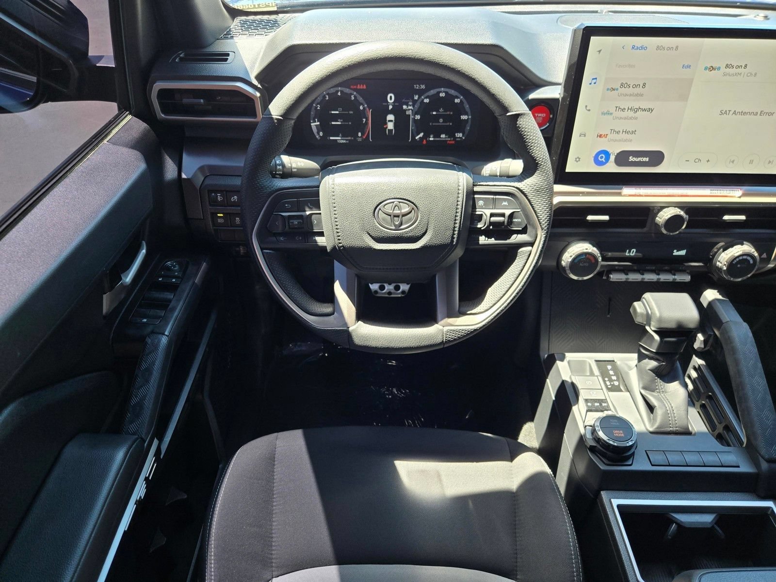 Used 2025 Toyota Tacoma TRD Sport AWD/4WD image 13