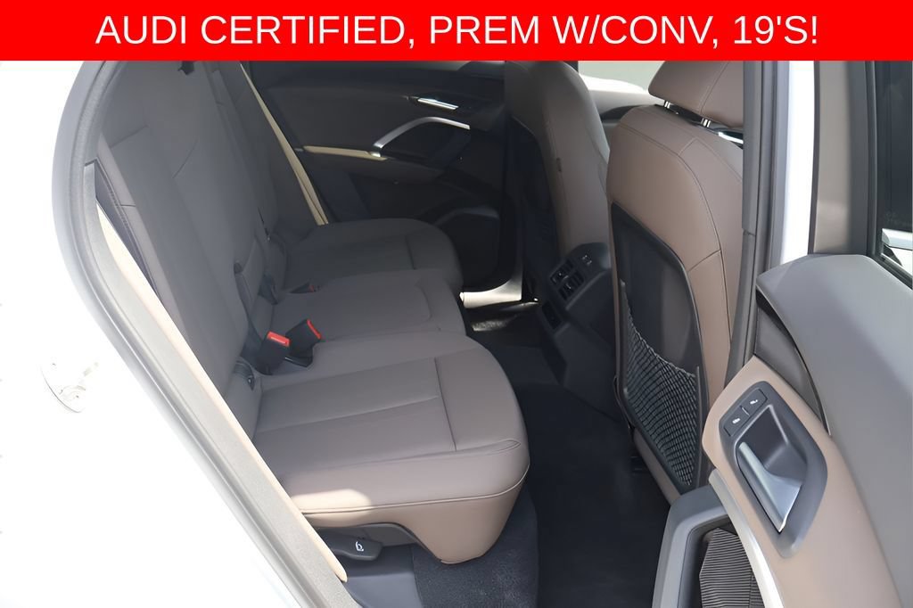 Used 2025 Audi Q5 Premium w/ 19" Wheel Package AWD/4WD image 12