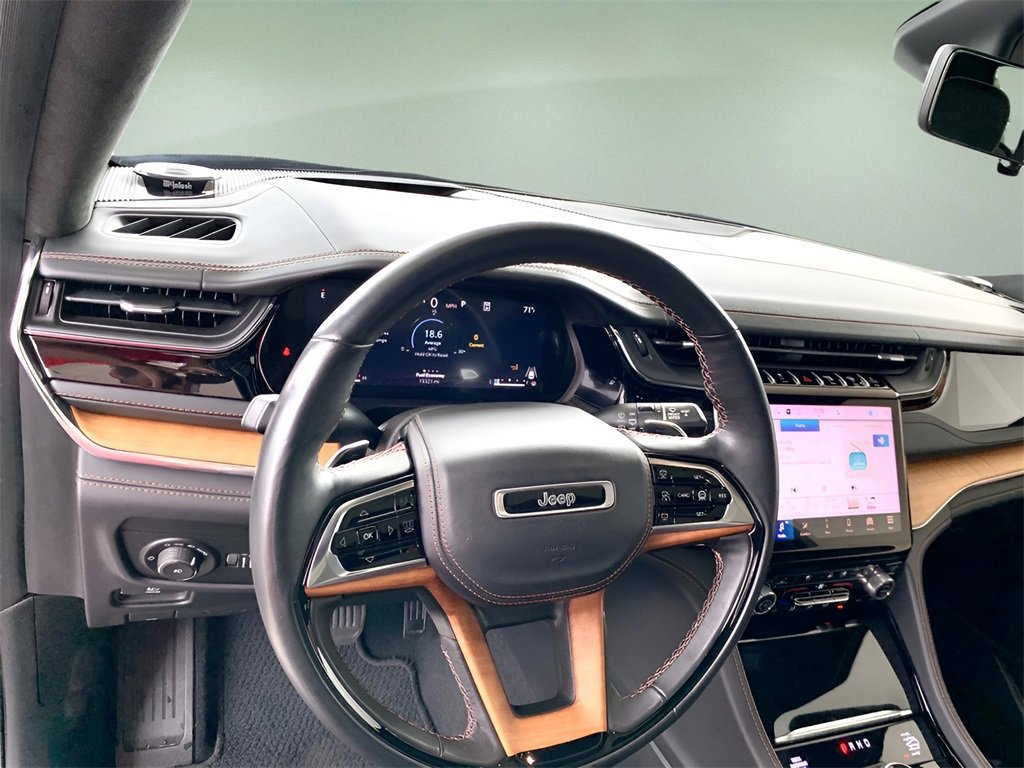 Used 2023 Jeep Grand Cherokee L Summit image 34