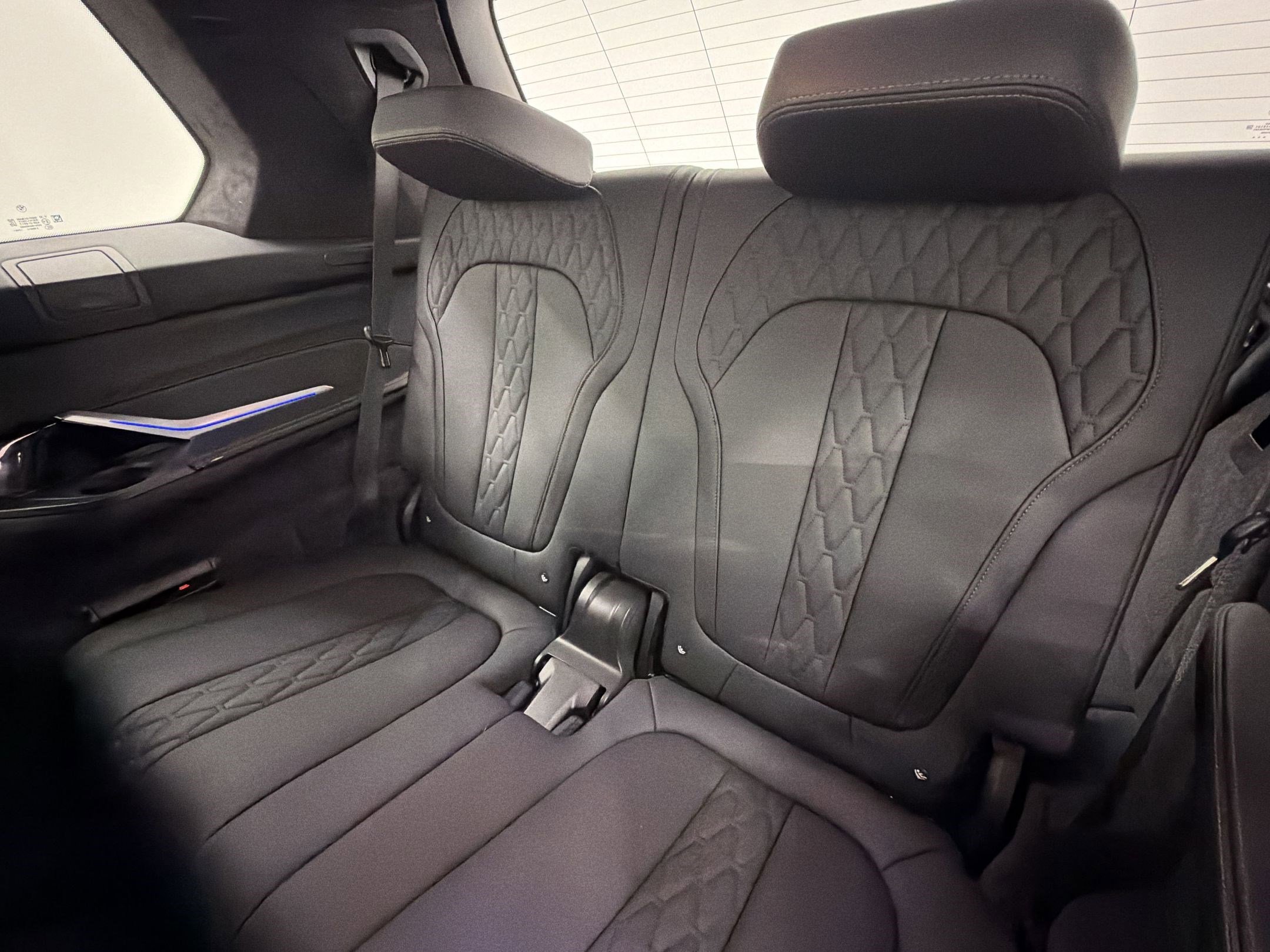 Certified 2025 BMW X7 M60i AWD/4WD image 27
