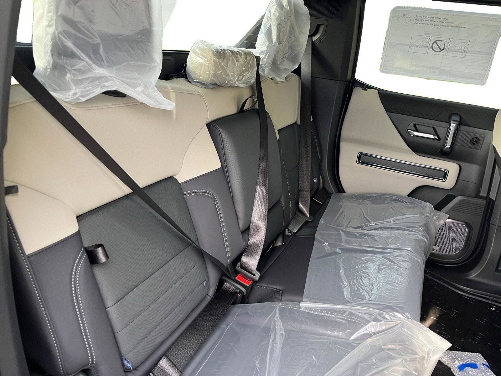 New 2026 GMC Hummer EV 4x4 Crew Cab image 16