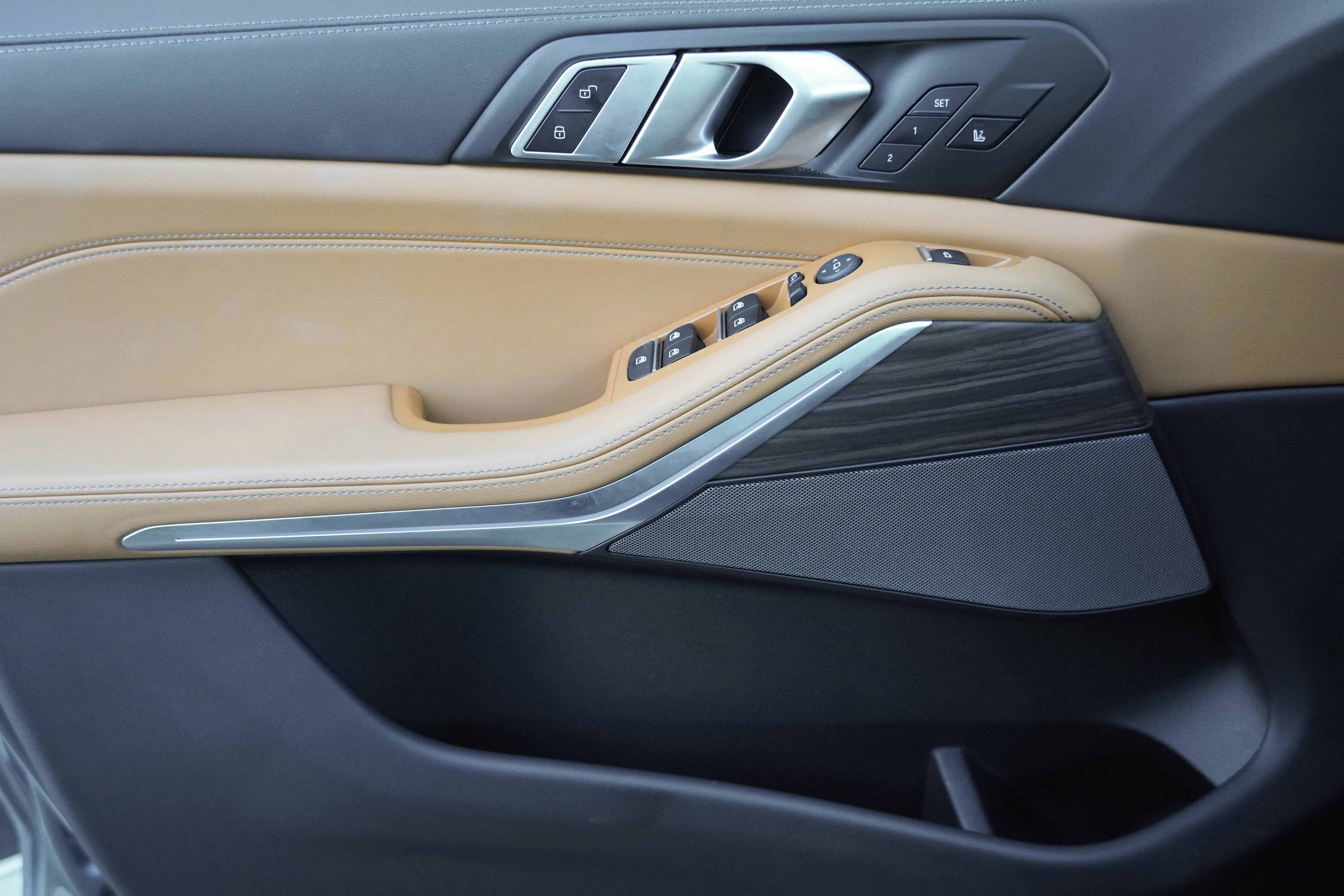 Certified 2025 BMW X5 xDrive40i w/ Climate Comfort Package image 30