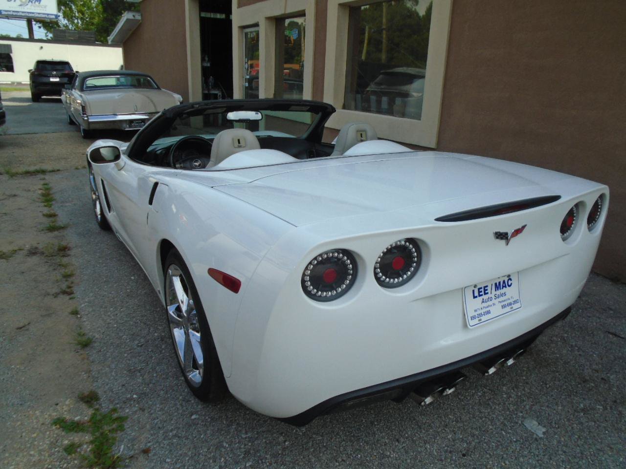 Used 2009 Chevrolet Corvette Convertible w/ Preferred Equipment Group RWD image 24