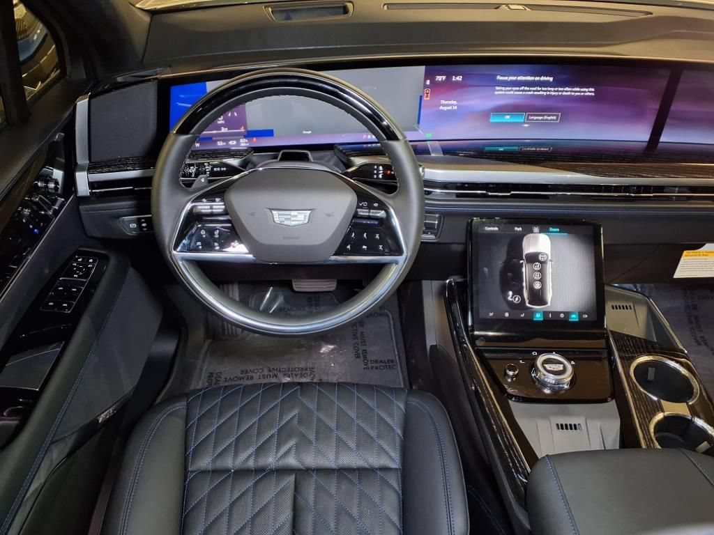 New 2026 Cadillac Escalade IQL Luxury AWD/4WD image 9